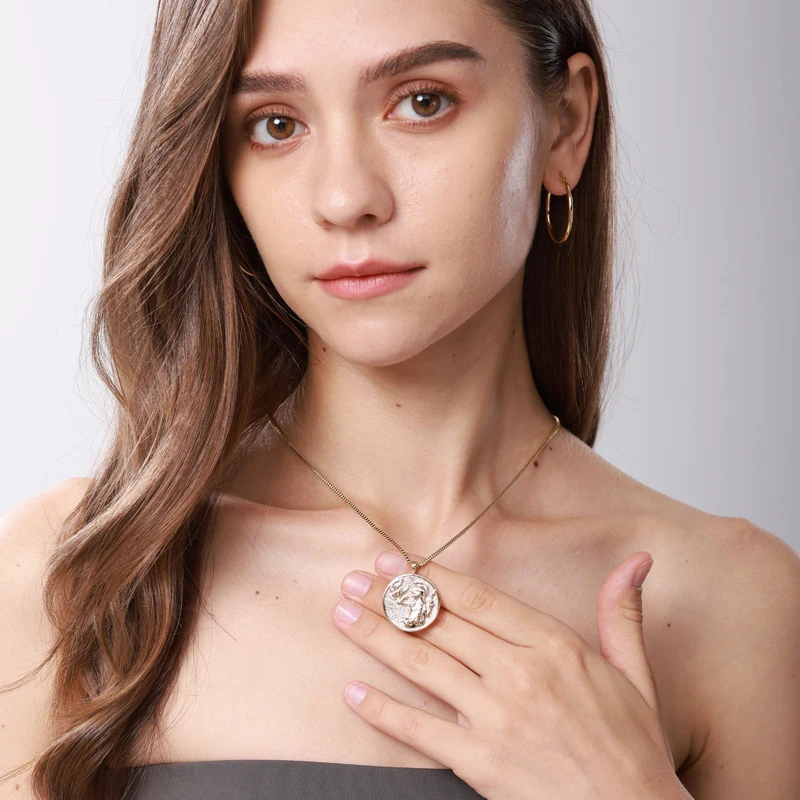 Collana estetica con moneta de - Vintage Collectible Coins recensione e prezzo