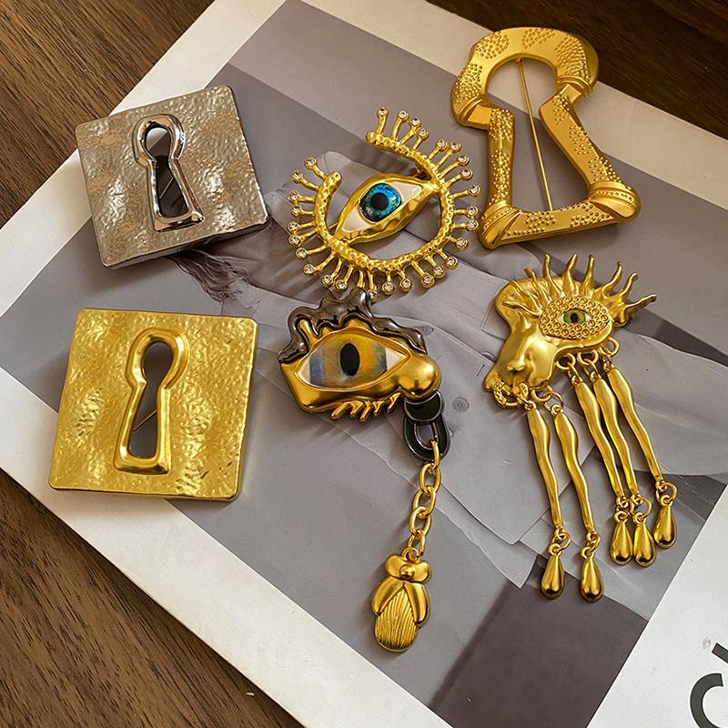 Spilla Vintage Occhio di Allah - Collectible Vintage Costume Jewelry recensione e prezzo