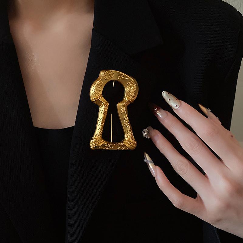 Spilla Vintage Occhio di Allah - Collectible Vintage Costume Jewelry recensione e prezzo
