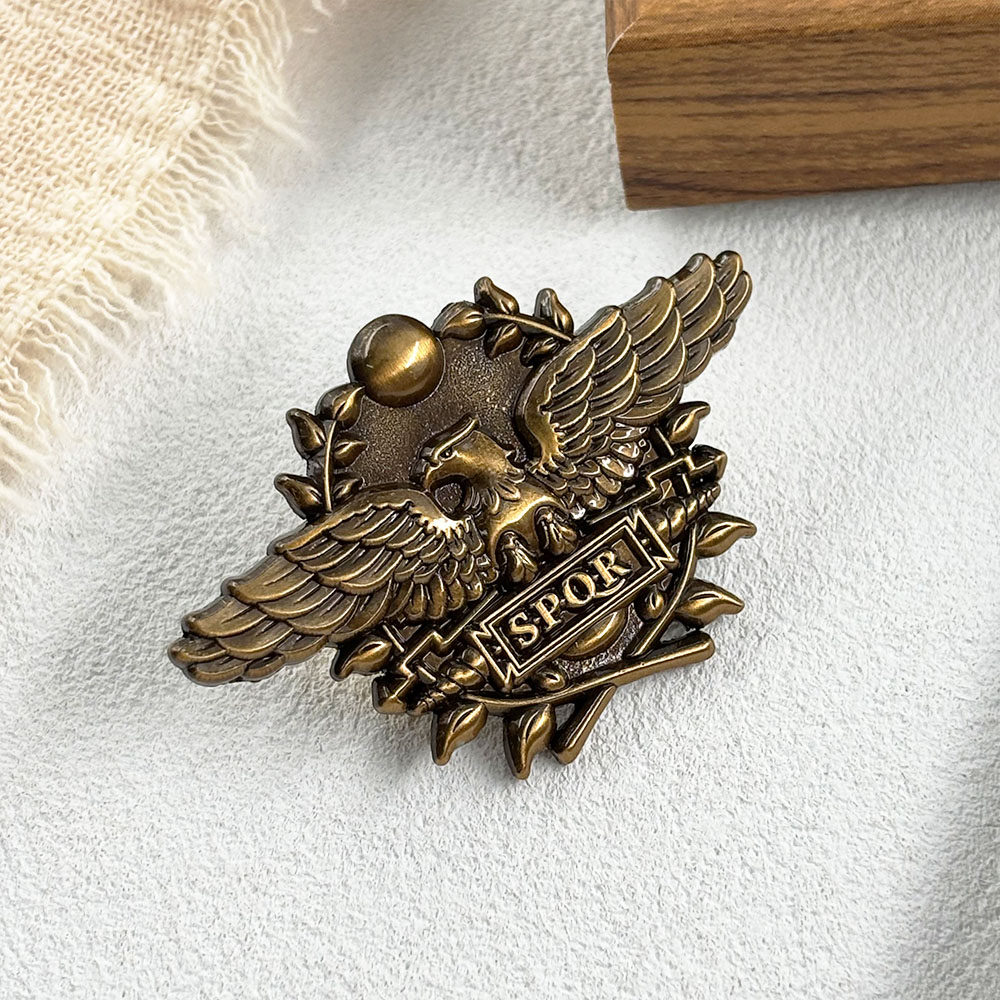 Spilla a forma di aquila dell' - Vintage Collectible Clothing recensione e prezzo