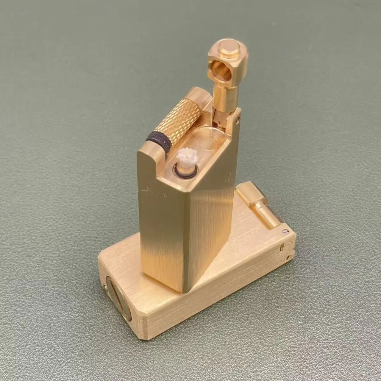 Accendino a tubo europeo vinta - Vintage Collectible Lighters recensione e prezzo