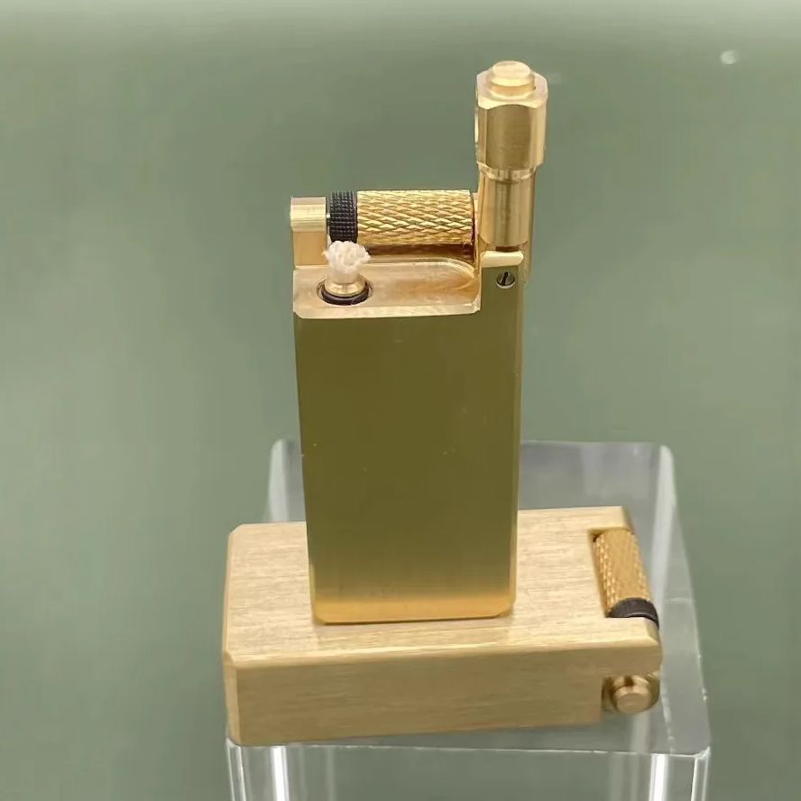 Accendino a tubo europeo vinta - Vintage Collectible Lighters recensione e prezzo