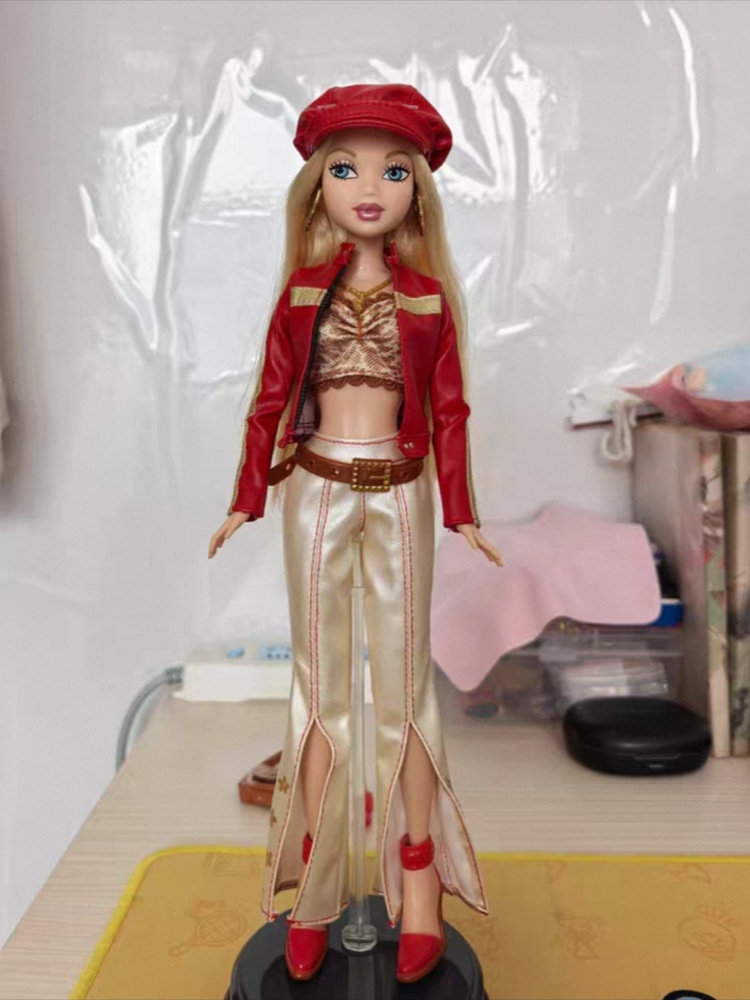 Disponibile: Outfit Vintage da - Collectible Vintage Matches recensione e prezzo